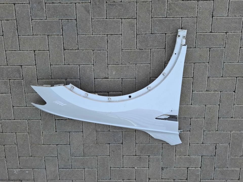 VW tiguan right fender