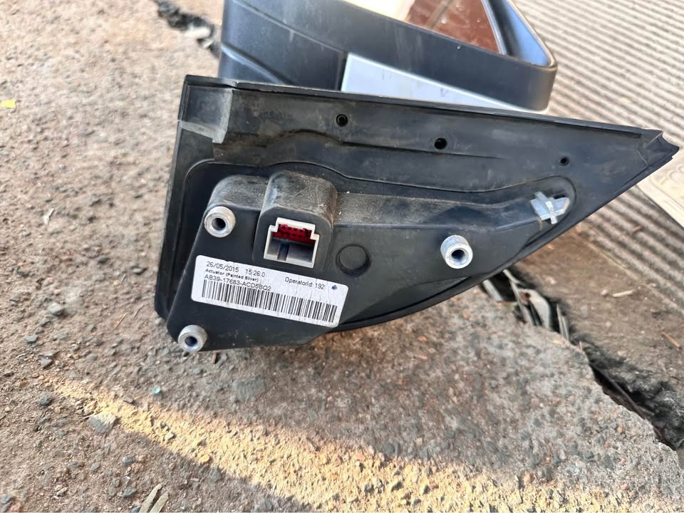 Ford ranger left side mirror - Private Seller Ford ranger left side mirror - Private Seller