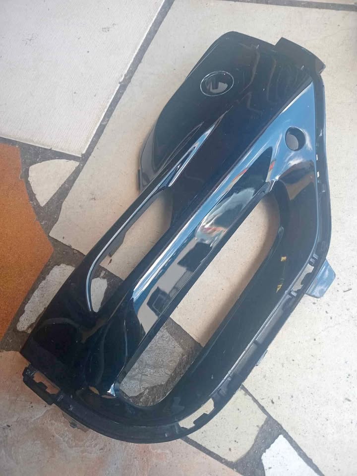 Bmw G05 motorsport left fog cover - Private Seller Bmw G05 motorsport left fog cover - Private Seller