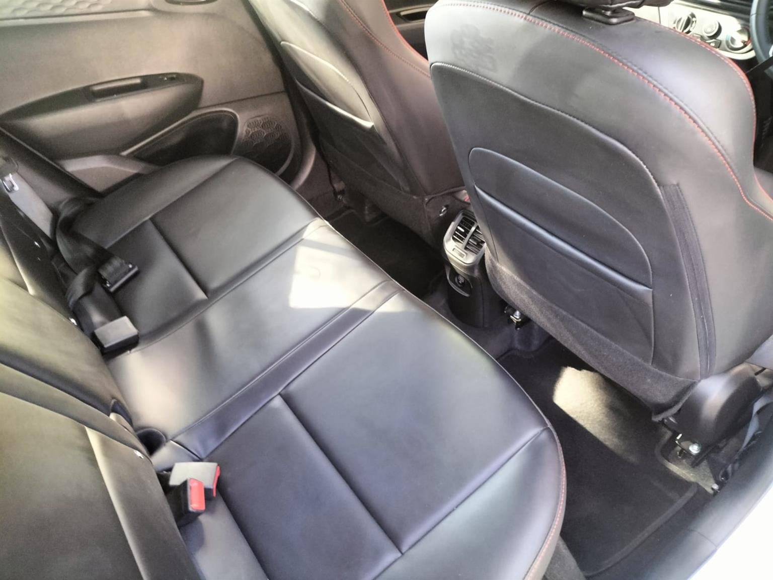 2022 HYUNDAI G-I10 GRAND 1.2 EMOTION
AUTOMATIC
34,000KM