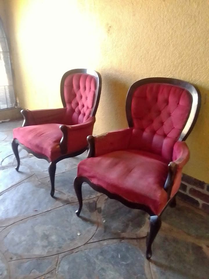 Beautiful  SOLID wood – Queen Anne Occassional chairs – Immaculate frame – UPHOLSTERY PROJECT