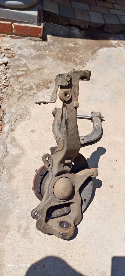 Ford ranger stub axle left T6/T7 - Private Seller Ford ranger stub axle left T6/T7 - Private Seller