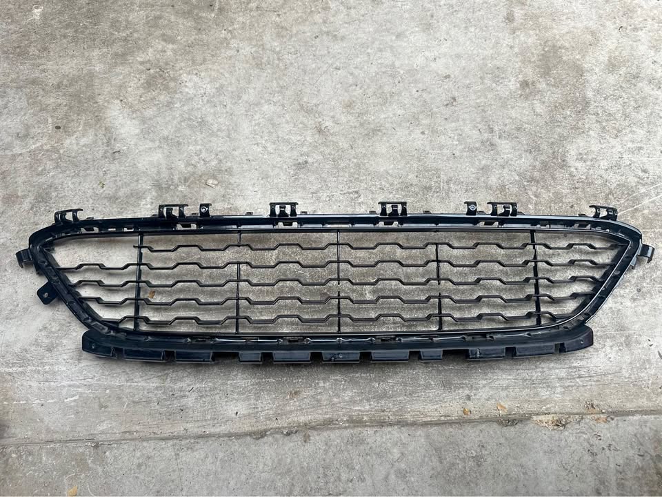 BMW 1 SERIES F20 F21 LCI FRONT M SPORT BUMPER GRILLE - Private Seller BMW 1 SERIES F20 F21 LCI FRONT M SPORT BUMPER GRILLE - Private Seller