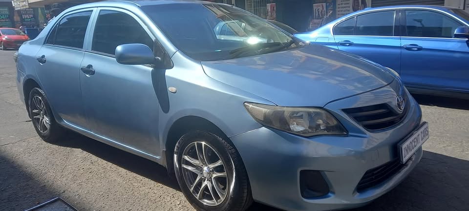 2015 TOYOTA COROLLA QUEST 1.6 ENGINE.. MANUAL.. BLUE COLOUR.. .. LEATHER SEATS..