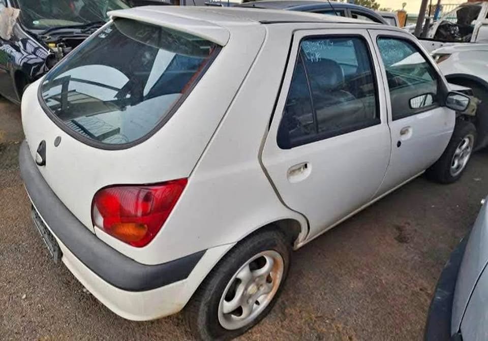 Ford Fiesta flair STRIPPING FOR SPARES Call or whatsapp or Ford Fiesta flair STRIPPING FOR SPARES Call or whatsapp or