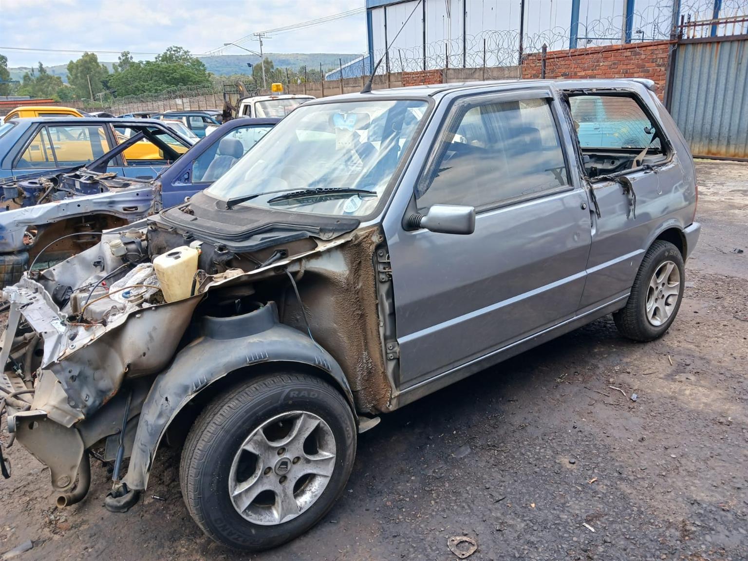 UNO 1100 BODY PARTS FOR SALE