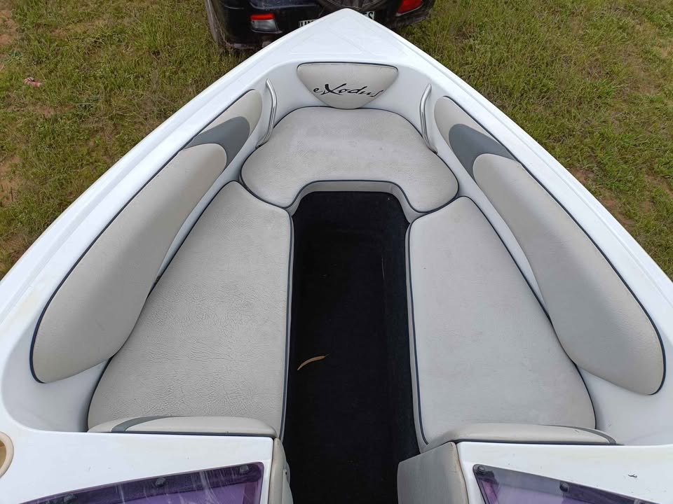 Great Condition Exodus 17Ft with 130Hp Yamaha V4 Motor + Extras - Private Seller Great Condition Exodus 17Ft with 130Hp Yamaha V4 Motor + Extras - Private Seller