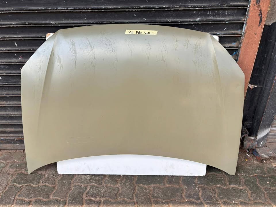 Volkswagen polo vivo Bonnet - Private Seller Volkswagen polo vivo Bonnet - Private Seller