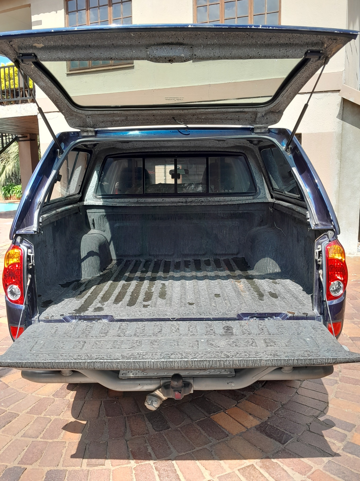 2010 Mitsubishi Triton 4X4 AT Double Cab