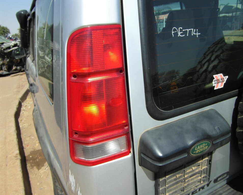 Land Rover Discovery 2 Taillights for sale AUTO EZI Land Rover Discovery 2 Taillights for sale AUTO EZI