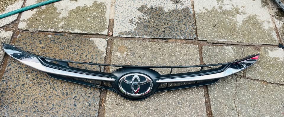 Toyota Starlet grill - Private Seller Toyota Starlet grill - Private Seller