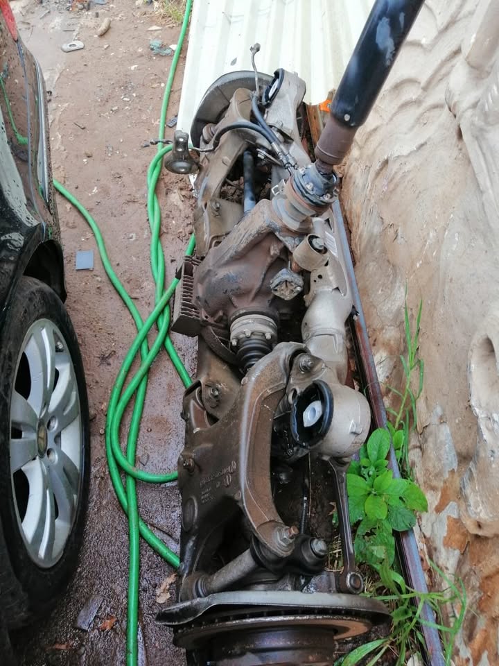BMW 735i rear suspension - Private Seller
