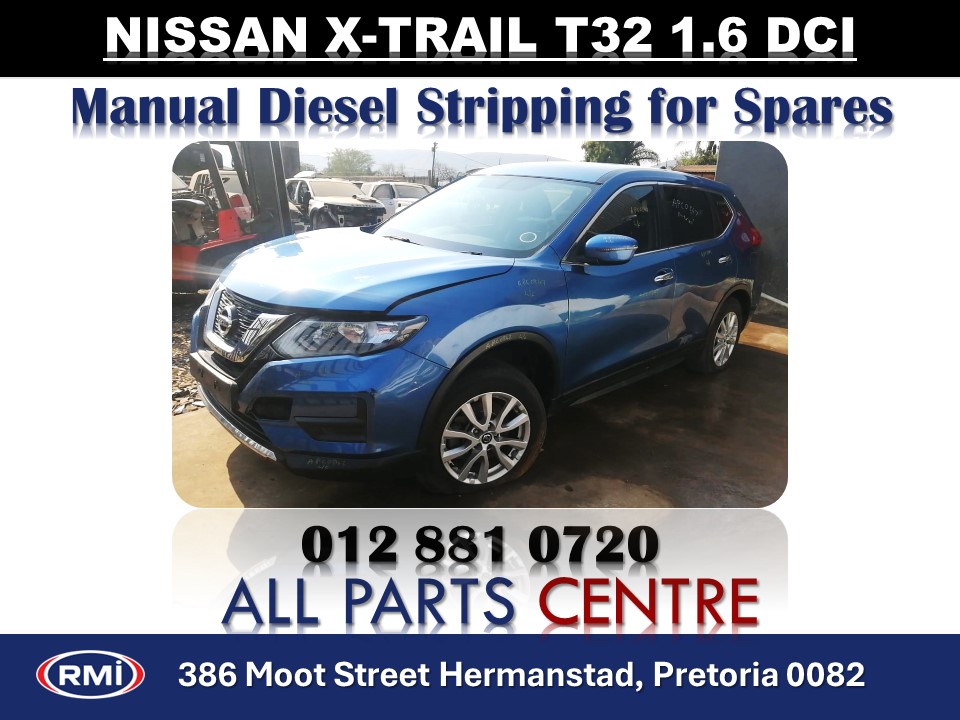 Blue Nissan X-Trail T32 1.6 DCI stripping for spares