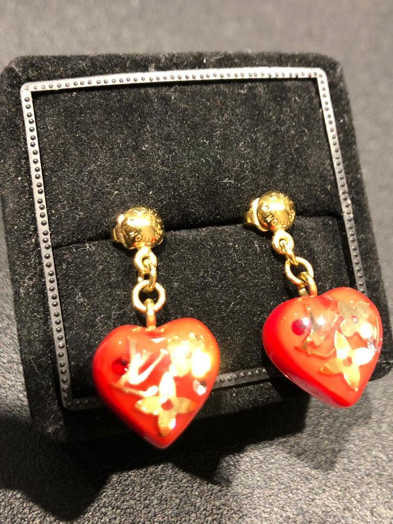 LOUIS VUITTON COSTUME JEWELRY SET OF EARRINGS AND PENDENT