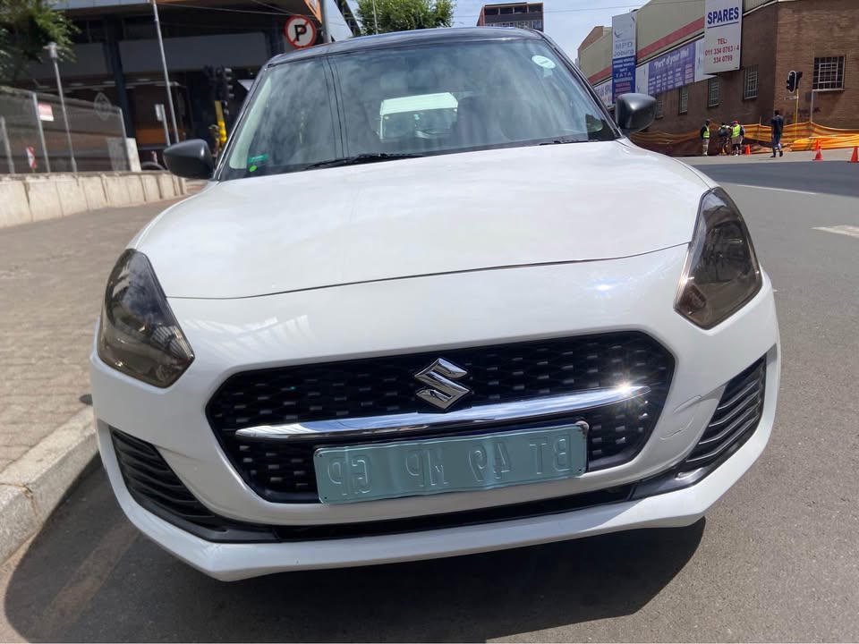 2023 Suzuki Swift 26.000km Manual