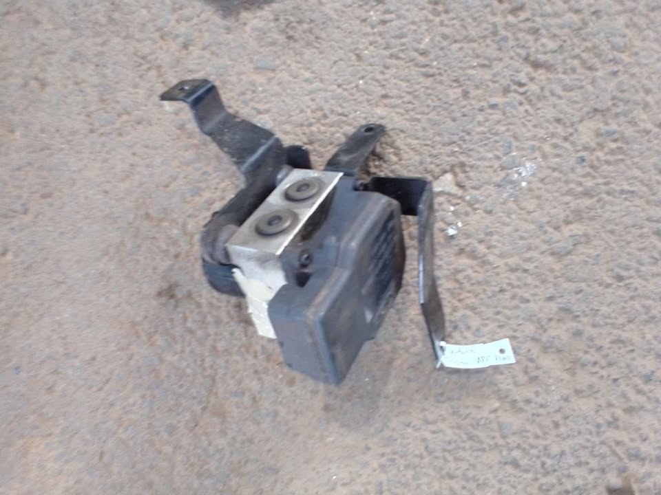 2005 up Hyundai Tucson ABS pump - Private Seller