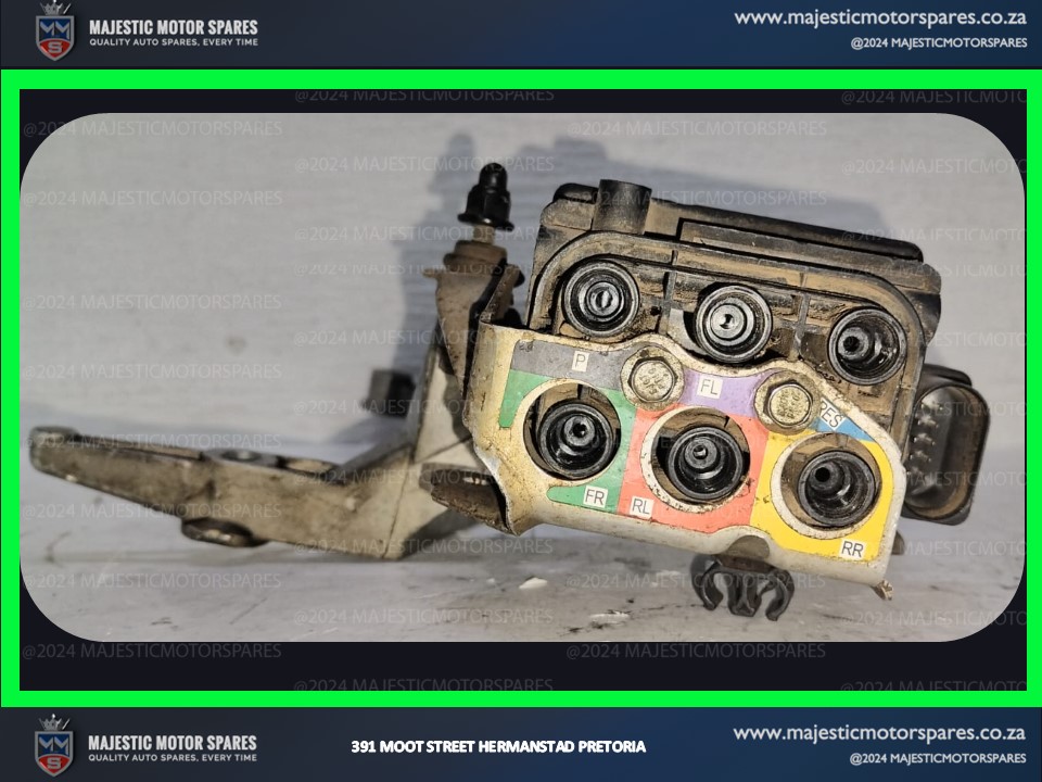 AUDI q7 air suspension valve block – second-hand for sale
