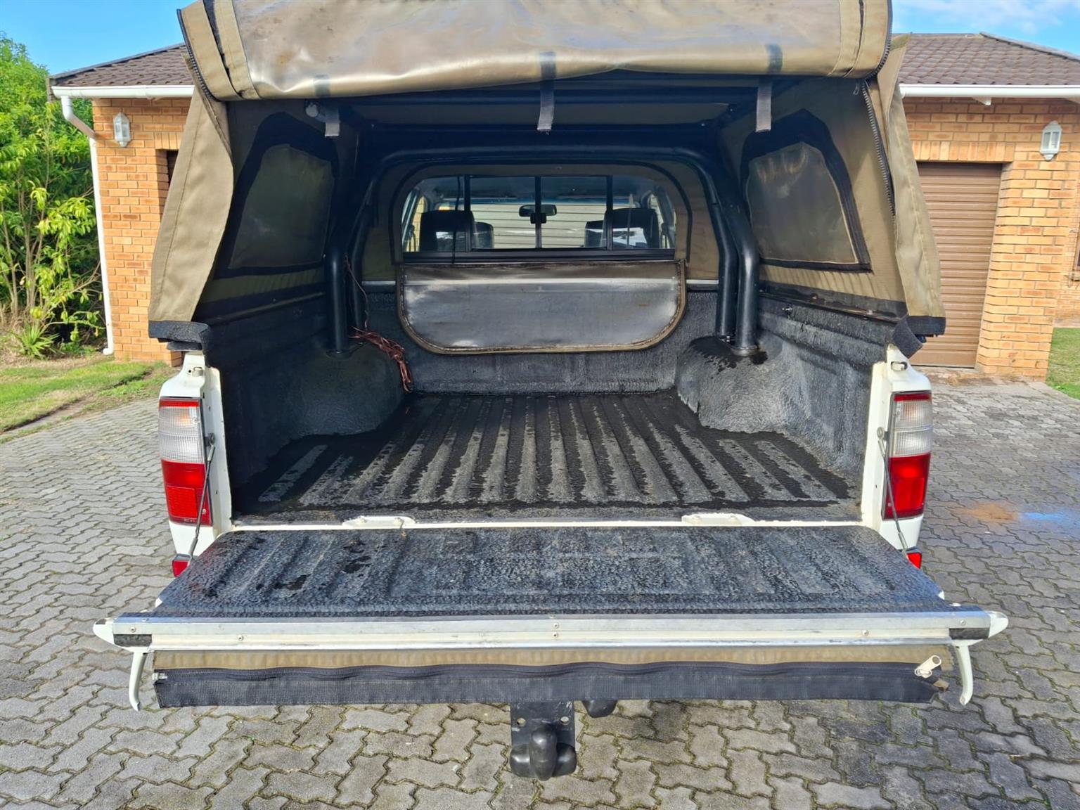 Toyota Hilux Raider 2700i