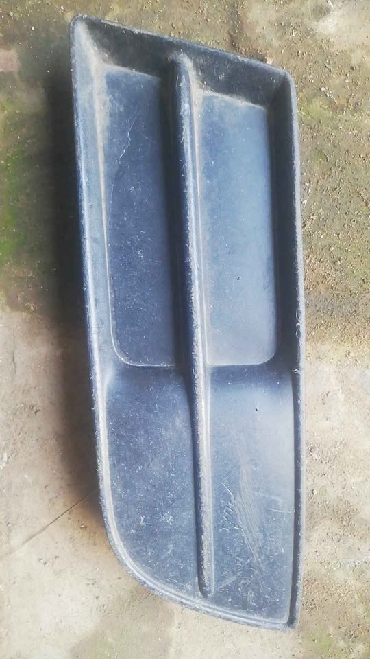 CHEVROLET CRUZ 2009-2012 LEFT FOG LIGHT COVER FOR SALE DELIVERY AVAILABLE COUNTRY WIDE - Private Seller CHEVROLET CRUZ 2009-2012 LEFT FOG LIGHT COVER FOR SALE DELIVERY AVAILABLE COUNTRY WIDE - Private Seller