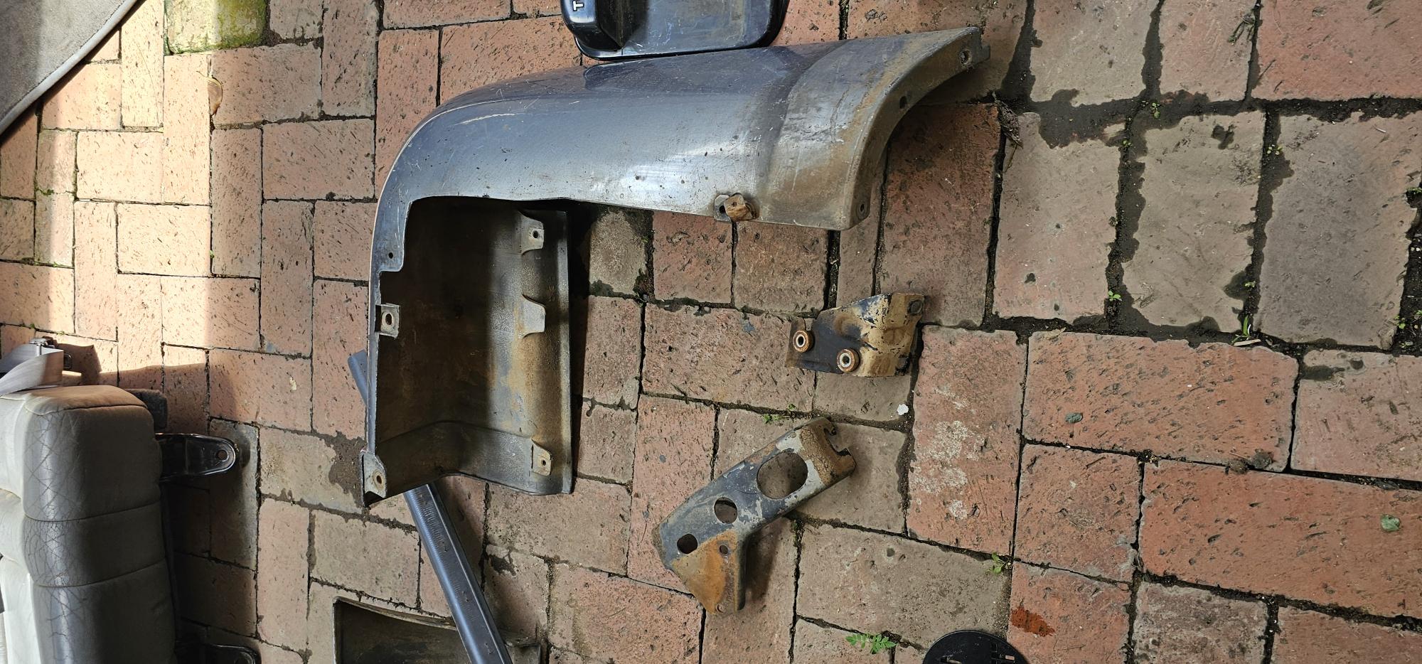 Land Cruiser 80 Series - Parts