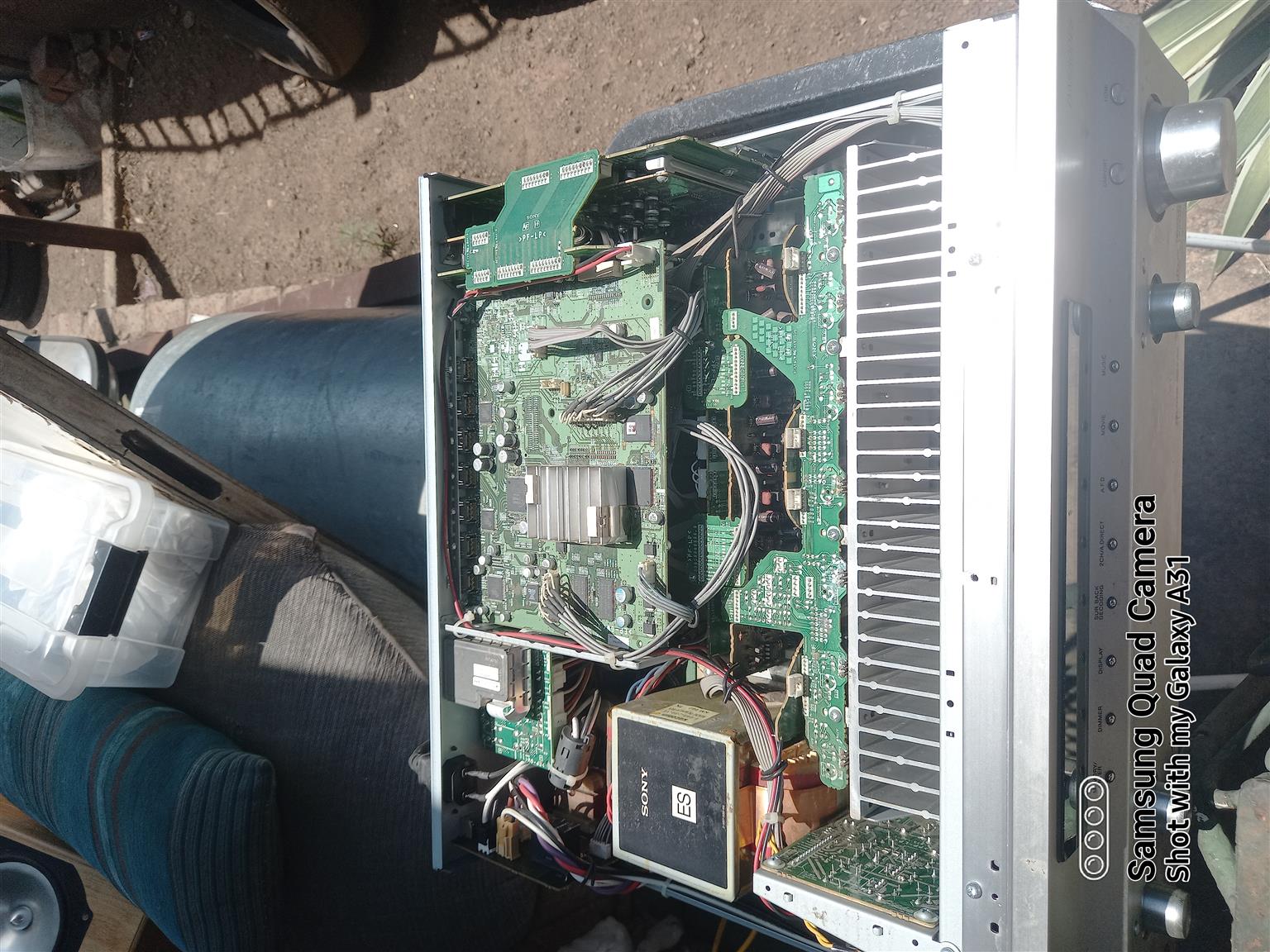 Sony ELEVATED STANDARD - Audiophile grade Surround Sound Amp/Receiver 7.1
