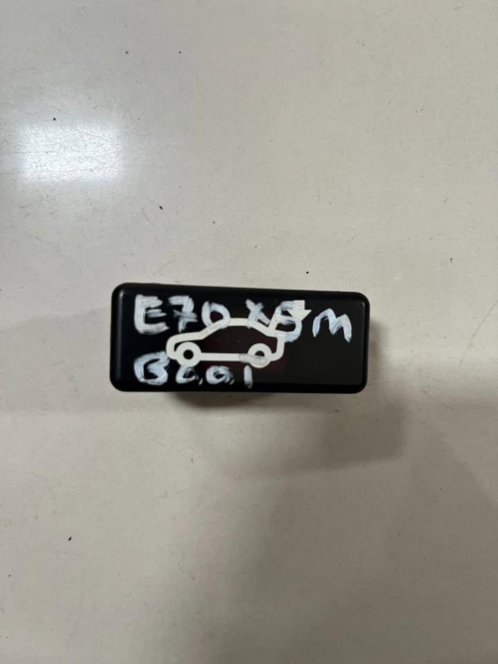 BMW E70 X5M BOOT OPEN/CLOSE SWITCH (BUTTON) AVAILABLE. - Private Seller BMW E70 X5M BOOT OPEN/CLOSE SWITCH (BUTTON) AVAILABLE. - Private Seller