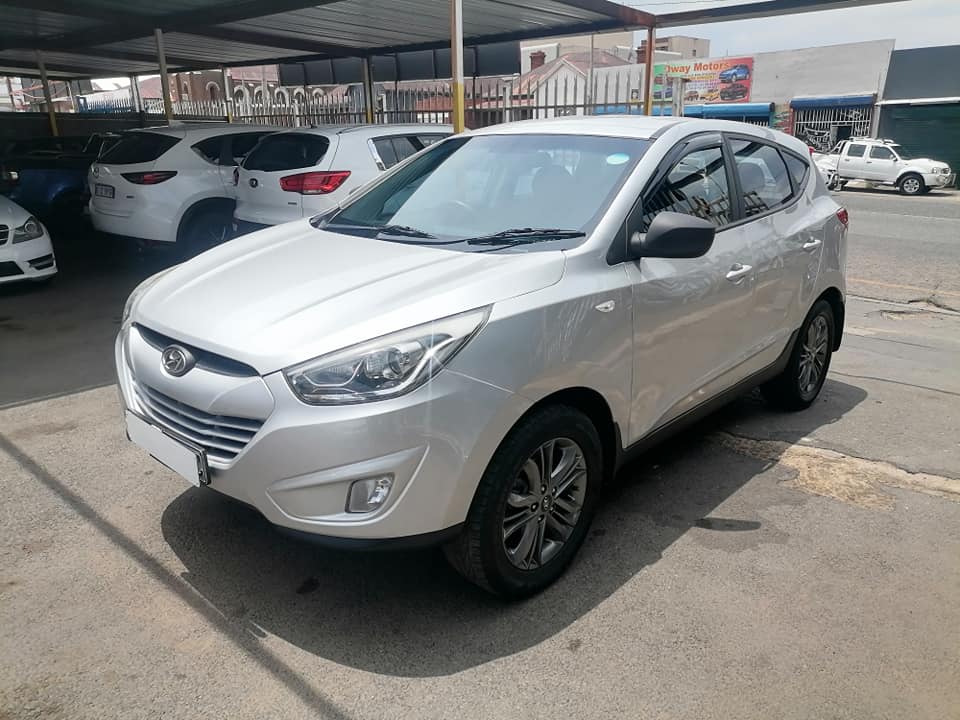 2015 Hyundai iX35 2.0 Manual with a Reserves camera