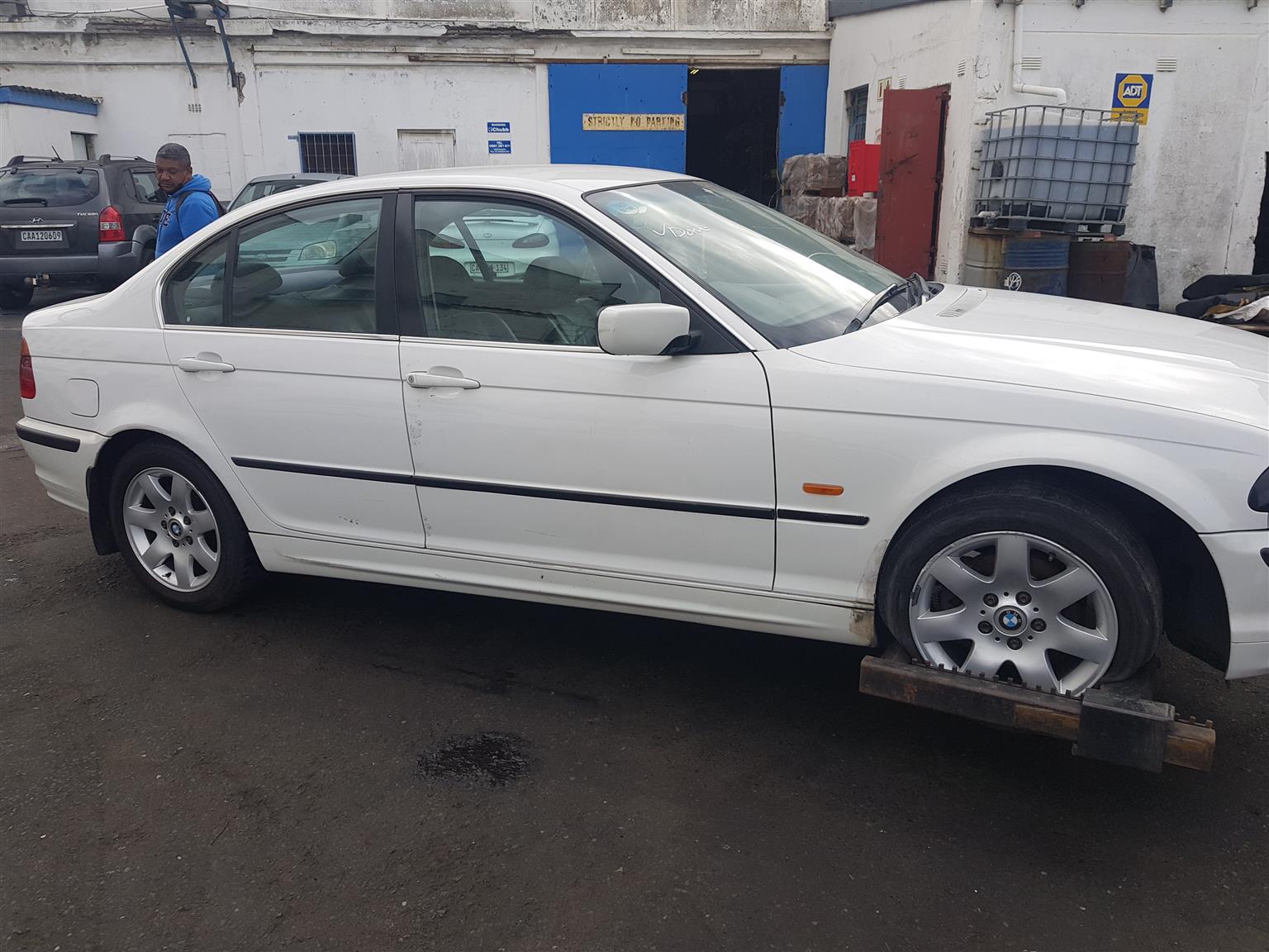 BMW E46 323i - 2003 - Private Seller BMW E46 323i - 2003 - Private Seller