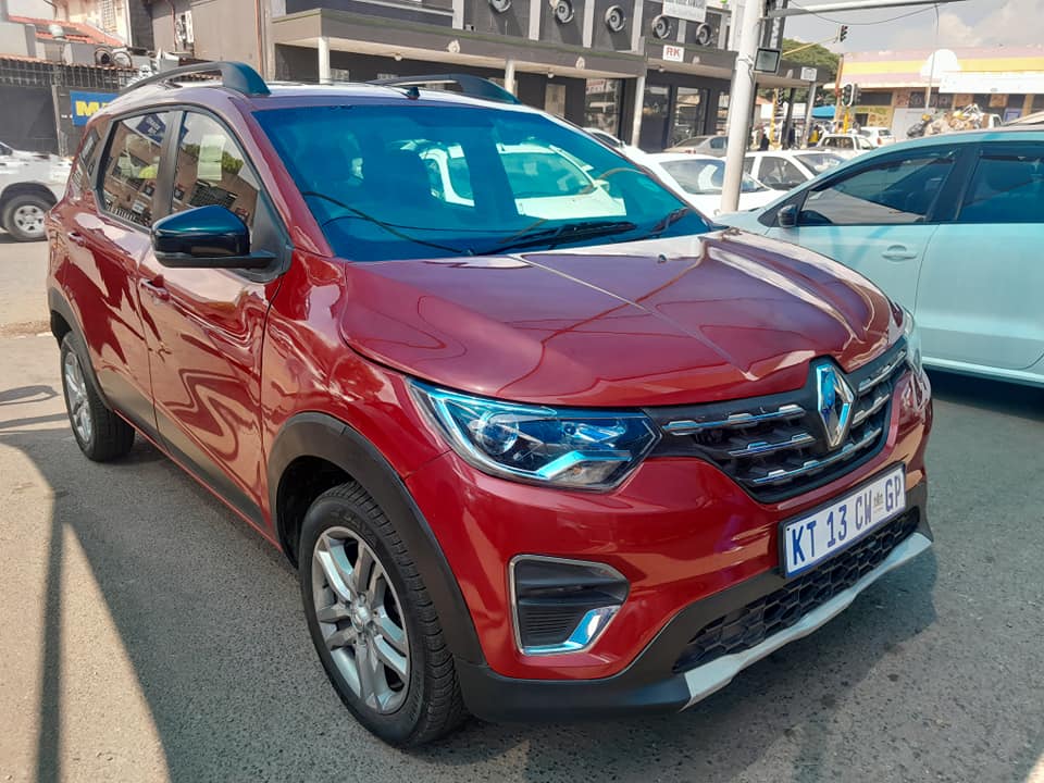 2022 RENAULT TRIBER 1.0 DYNAMIC AUTOMATIC