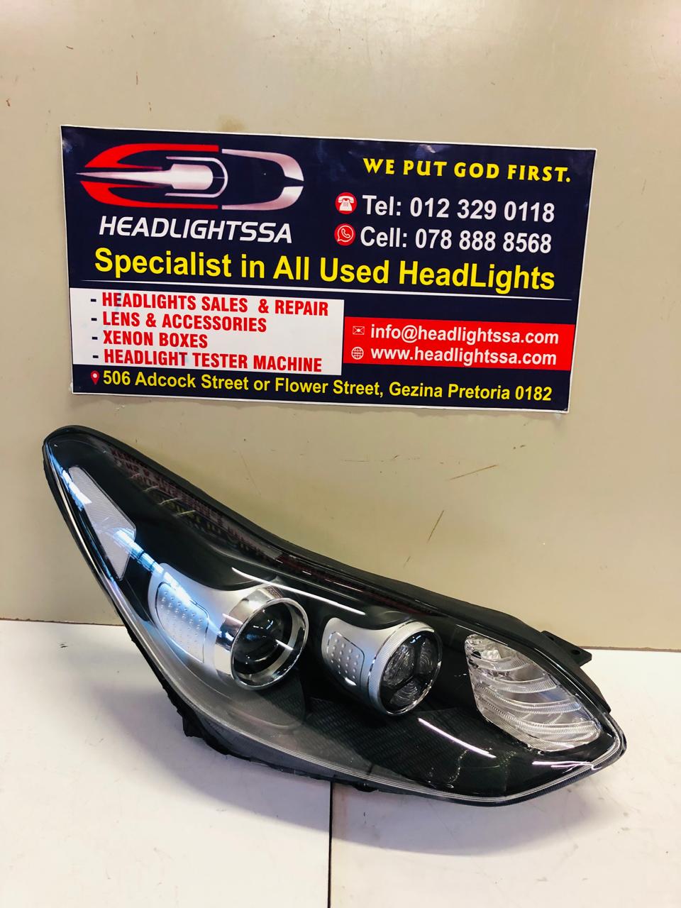 Kia Sportage right side halogen headlight - Private Seller Kia Sportage right side halogen headlight - Private Seller