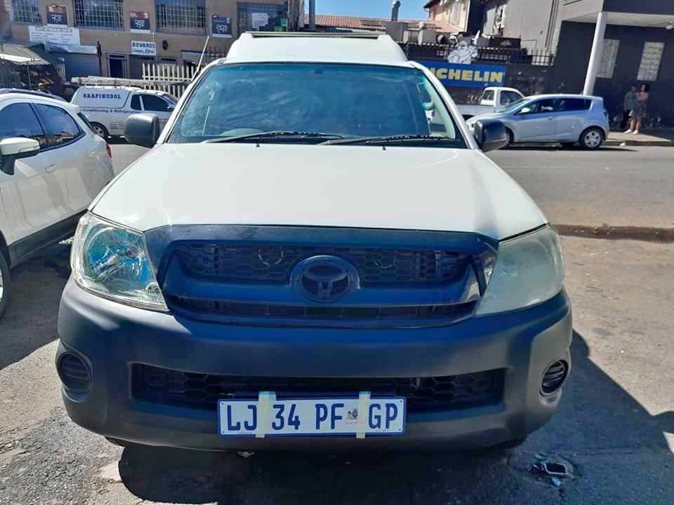 2007 TOYOTA HILUX 2.5 D4D HIGH RIDE  4X2 SINGLE CAB MANUAL