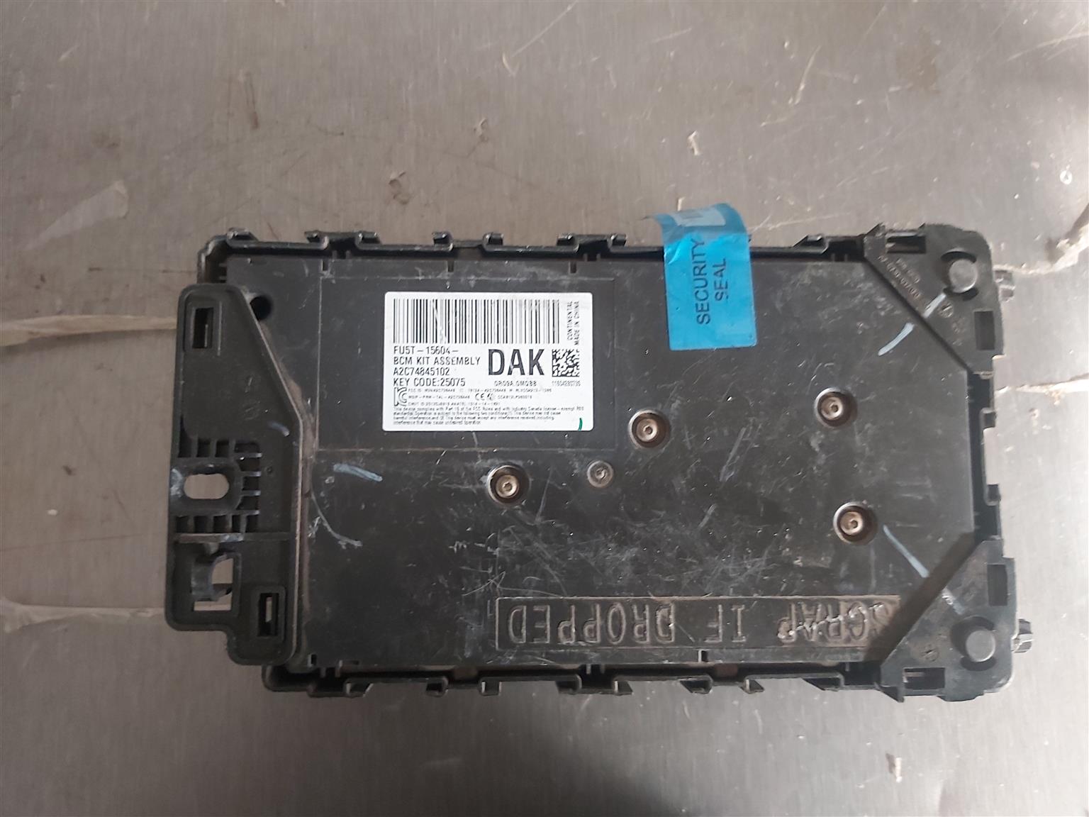 Fuse box Ford ranger 2.2tdci 4x4 - Private Seller Fuse box Ford ranger 2.2tdci 4x4 - Private Seller