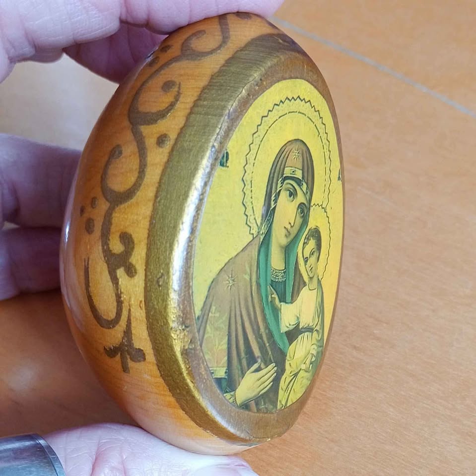 A Token of Faith