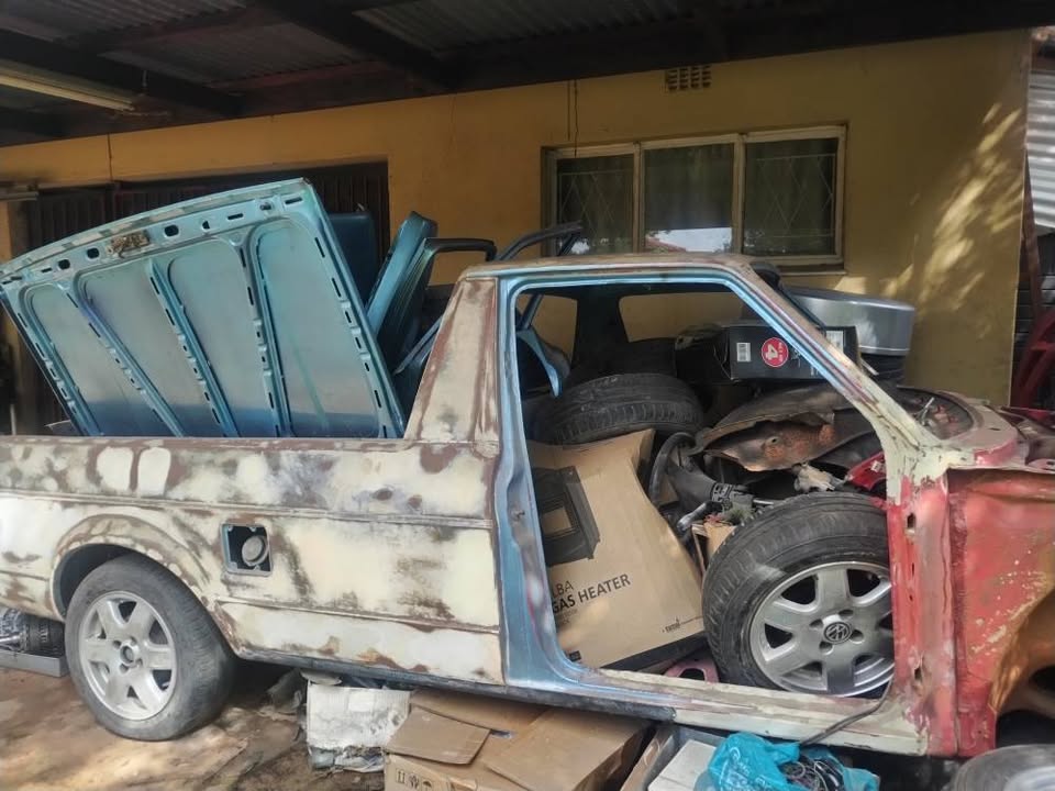 VW Caddy Bakkie Stripping - Private Seller VW Caddy Bakkie Stripping - Private Seller