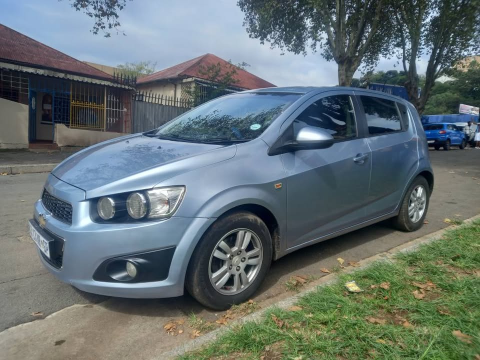 2014 CHEVROLET SONIC 1.6 PETROL, MANUAL, BLUE, 150000KMS