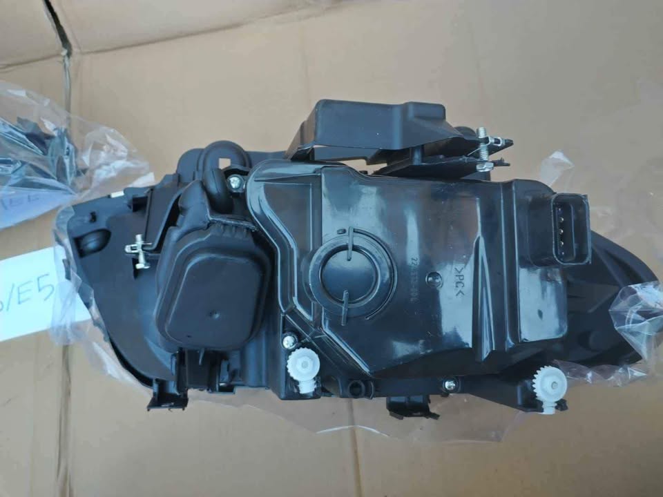 BMW 5-series G38 headlight - Private Seller