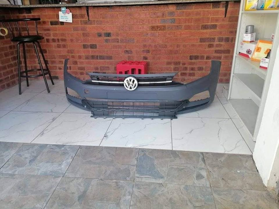 Polo 2018 + front bumper - Private Seller