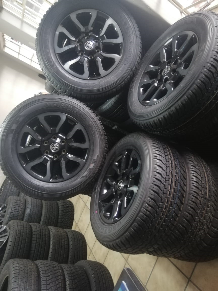 18inch Toyota Legend 50 Rs original mags with brand new 265/60/18 Dunlop Grandtr - Private Seller 18inch Toyota Legend 50 Rs original mags with brand new 265/60/18 Dunlop Grandtr - Private Seller