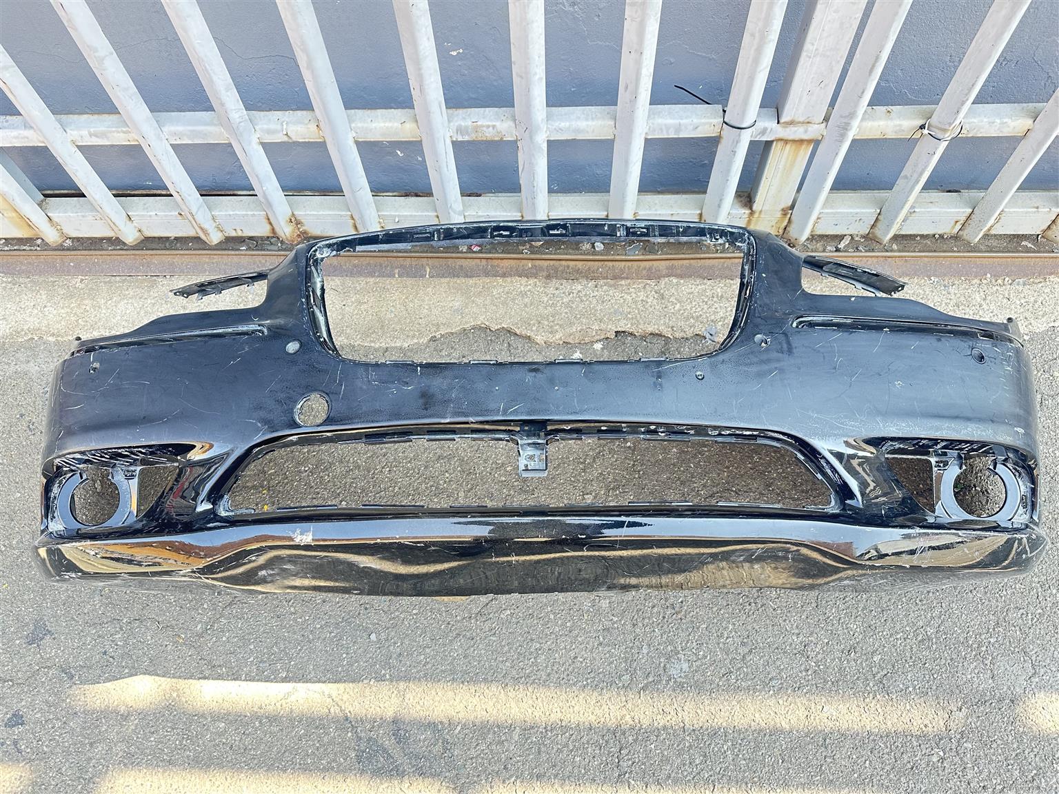 2011-2014 Chrysler 300 SRT8 Front Bumper - Private Seller 2011-2014 Chrysler 300 SRT8 Front Bumper - Private Seller