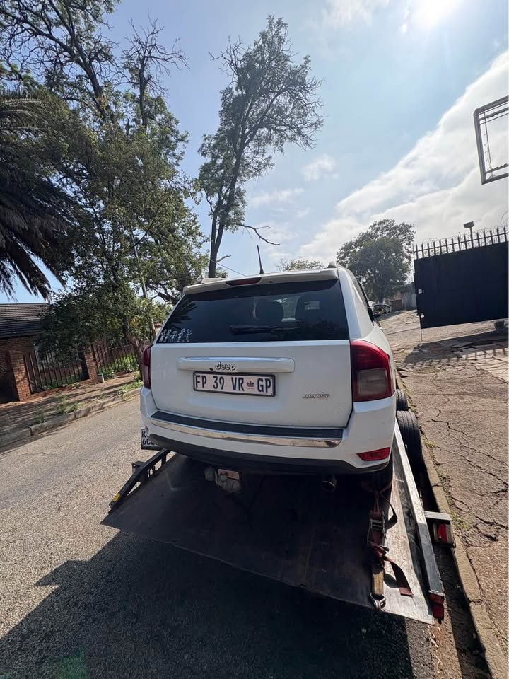 2016 Jeep compass fd32 petrol manual stripping for spares - Private Seller 2016 Jeep compass fd32 petrol manual stripping for spares - Private Seller