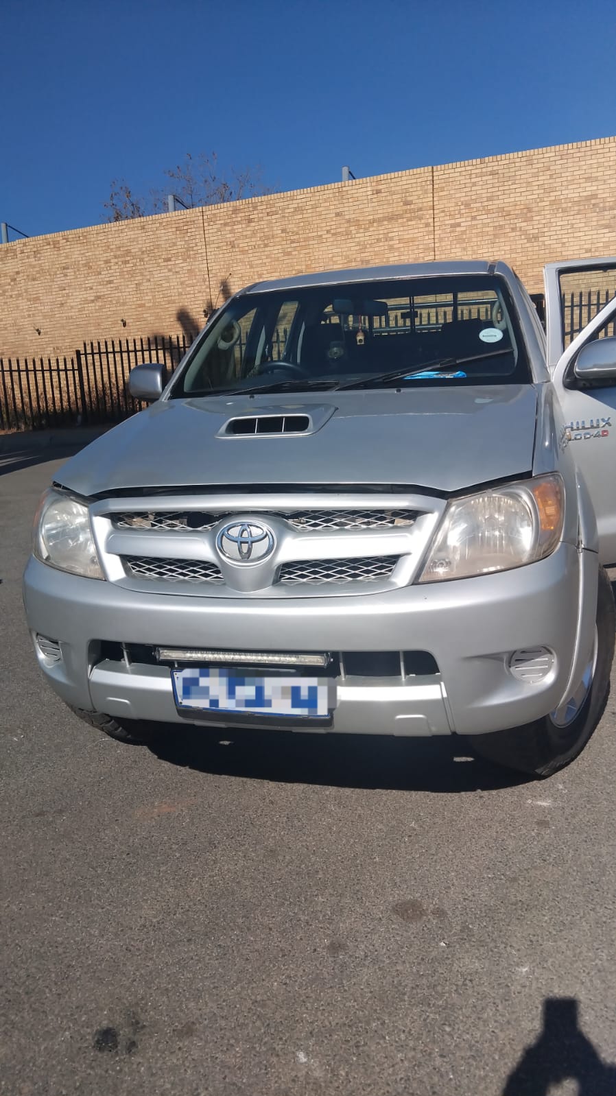 Toyota hilux 3.0 D4D for sale