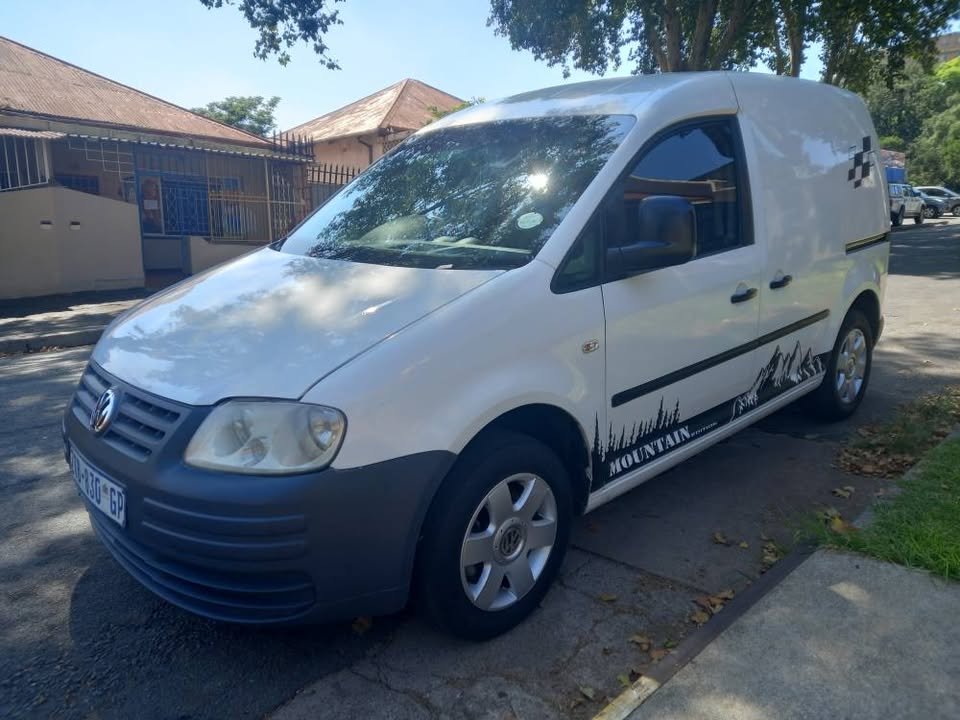 2010 VW CADDY PANEL VAN 1.6 Petrol, Manual, White Color, Mileage 165000kms