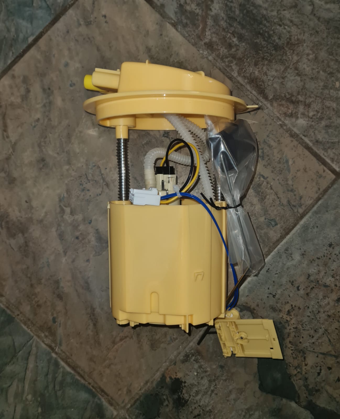 Jeep Dodge and Chrysler fuel pumps - Private Seller