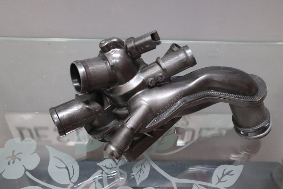 MINI COOPER R53 WATER HOUSING - Private Seller MINI COOPER R53 WATER HOUSING - Private Seller