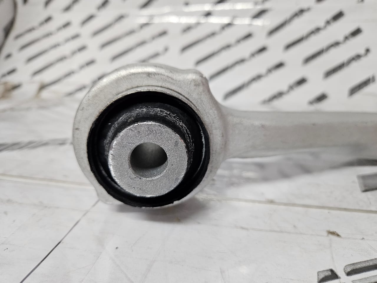 New W204 Lower Control Arm – For Sale
