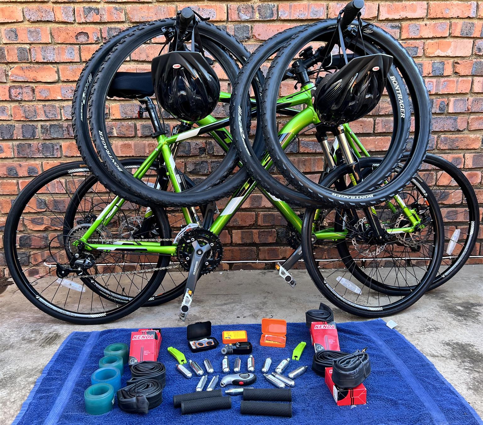 2 Green Trek 4300 Mountain Bicycles 19 