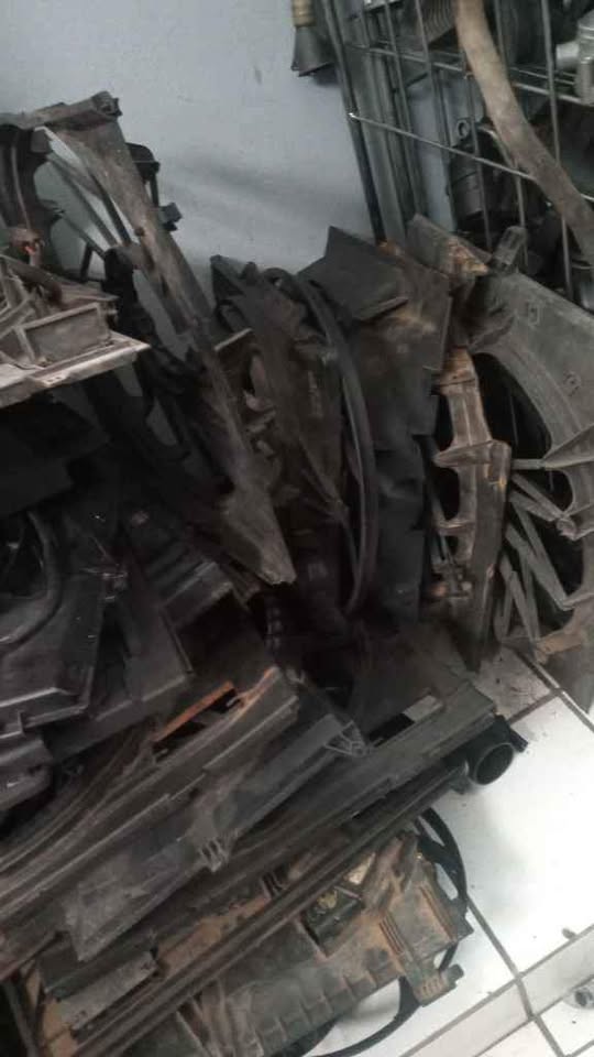 Bmw radiator fans - Private Seller