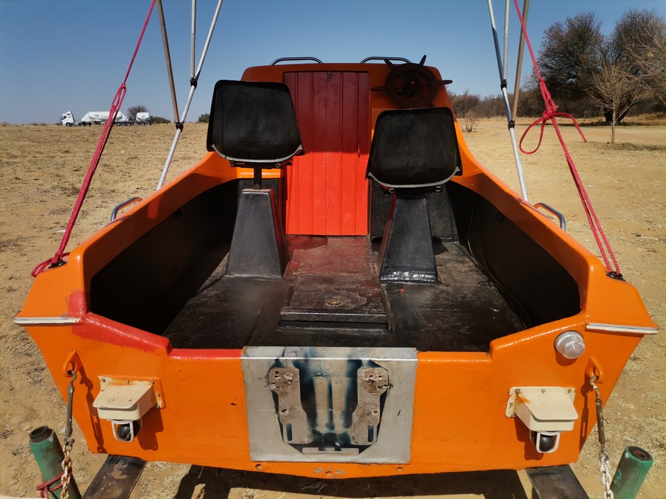 Lovely 15.5Ft Cabana Cabin Fisher/Cruiser - Motor and No Motor Options Available