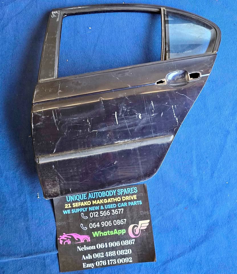 BMW E46 Left Rear Door - Private Seller BMW E46 Left Rear Door - Private Seller