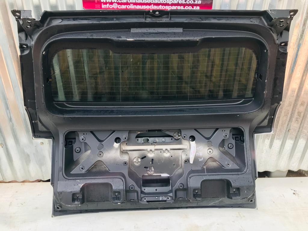 Range Rover Evoque tailgate with glass - Private Seller Range Rover Evoque tailgate with glass - Private Seller